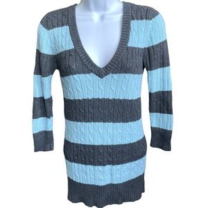 Arizona juniors sweater size large